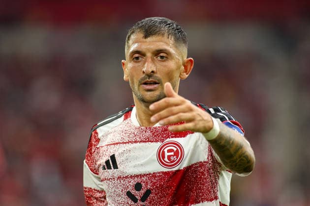 15.08.2026, GER, Fussball, Herren, 3. Liga , Saison 2026 2027, Fortuna Düsseldorf - TSG Hoffenheim II Matthias Zimmermann (F95) gestikuliert, Gestik *** 15 08 2026, GER, Soccer, Gentlemen, 3 League , Season 2026 2027, Fortuna Dusseldorf TSG Hoffenheim II Matthias Zimmermann F95 gestures, Gesture Copyright: xSvenxHanischx