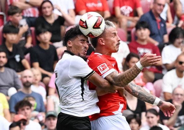 15.08.2026, xsltx, Fussball Testspiel, FSV Mainz 05 - AFC Bournemouth v.l. James Hill (AFC Bournemouth), Phillip Tietz (1. FSV Mainz 05) (DFL DFB REGULATIONS PROHIBIT ANY USE OF PHOTOGRAPHS as IMAGE SEQUENCES and or QUASI-VIDEO) *** August 15, 2026, xsltx, Soccer Friendly Match, FSV Mainz 05 vs. AFC Bournemouth, James Hill (AFC Bournemouth), Phillip Tietz 1 FSV Mainz 05 DFL DFB REGULATIONS PROHIBIT ANY USE OF PHOTOGRAPHS AS IMAGE SEQUENCES AND OR QUASI-VIDEO