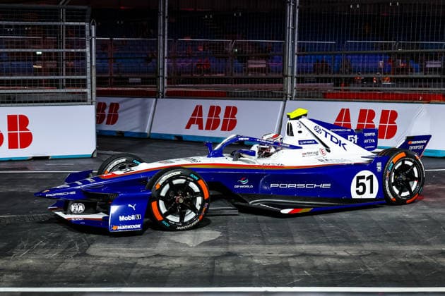 Nico Mueller (Porsche Formula E Team, 51) drittes freies Training Free Practice 3, ABB FIA Formula E World Championship, WM, Weltmeisterschaft London e-Prix 2026, Vereinigtes Koenigreich, Saison 12 2025 26, Runde 17, 16.07.2026, ABB FIA Formula E World Championship, London e-Prix 2026, Vereinigtes Koenigreich, Saison 12 2025 26, Runde 17, 16.07.2026 London *** Nico Mueller, Porsche Formula E Team, 51st in Free Practice 3, ABB FIA Formula E World Championship, 2026 London e-Prix, United Kingdom, Season 12 (2025–26), Round 17, July 16, 2026, ABB FIA Formula E World Championship, 2026 London ePrix, United Kingdom, Season 12 (2025–26), Round 17, July 16, 2026, London Copyright: xEibner-Pressefoto LauraxRoemerx EP_LRR
