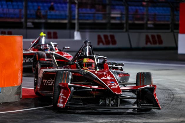 Edoardo Mortara (Mahindra Racing, 48) drittes freies Training Free Practice 3, ABB FIA Formula E World Championship, WM, Weltmeisterschaft London e-Prix 2026, Vereinigtes Koenigreich, Saison 12 2025 26, Runde 17, 16.07.2026, ABB FIA Formula E World Championship, London e-Prix 2026, Vereinigtes Koenigreich, Saison 12 2025 26, Runde 17, 16.07.2026 London *** Edoardo Mortara, Mahindra Racing, 48th in Free Practice 3, ABB FIA Formula E World Championship, 2026 London ePrix, United Kingdom, Season 12 (2025–26), Round 17, July 16, 2026, ABB FIA Formula E World Championship, 2026 London ePrix, United Kingdom, Season 12 (2025–26), Round 17, July 16, 2026, London Copyright: xEibner-Pressefoto LauraxRoemerx EP_LRR