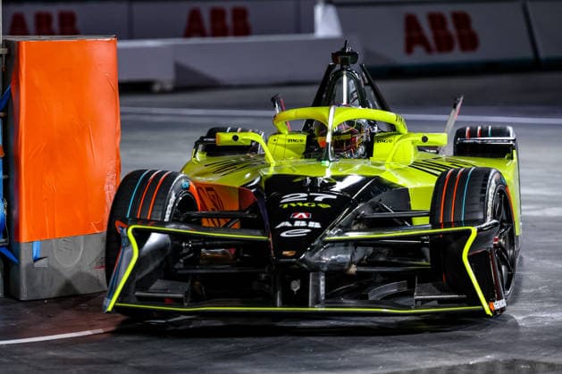 Jake Dennis (Andretti Formula E, 27) drittes freies Training Free Practice 3, ABB FIA Formula E World Championship, WM, Weltmeisterschaft London e-Prix 2026, Vereinigtes Koenigreich, Saison 12 2025 26, Runde 17, 16.07.2026, ABB FIA Formula E World Championship, London e-Prix 2026, Vereinigtes Koenigreich, Saison 12 2025 26, Runde 17, 16.07.2026 London *** Jake Dennis, Andretti Formula E, 27th in Free Practice 3, ABB FIA Formula E World Championship, 2026 London e-Prix, United Kingdom, Season 12 (2025–26), Round 17, July 16, 2026, ABB FIA Formula E World Championship, 2026 London ePrix, United Kingdom, Season 12 (2025–26), Round 17, July 16, 2026, London Copyright: xEibner-Pressefoto LauraxRoemerx EP_LRR
