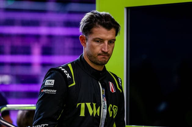 Jake Dennis (Andretti Formula E, 27) ist enttäuscht, enttaeuscht, niedergeschlagen, disappointed nach drittes freies Training Free Practice 3, ABB FIA Formula E World Championship, WM, Weltmeisterschaft London e-Prix 2026, Vereinigtes Koenigreich, Saison 12 2025 26, Runde 17, 16.07.2026, ABB FIA Formula E World Championship, London e-Prix 2026, Vereinigtes Koenigreich, Saison 12 2025 26, Runde 17, 16.07.2026 London *** Jake Dennis Andretti Formula E, 27, is disappointed, disheartened, and downcast after Free Practice 3, ABB FIA Formula E World Championship, London e-Prix 2026, United Kingdom, Season 12 (2025–26), Round 17, July 16, 2026, ABB FIA Formula E World Championship, 2026 London ePrix, United Kingdom, Season 12 (2025–26), Round 17, July 16, 2026, London Copyright: xEibner-Pressefoto LauraxRoemerx EP_LRR