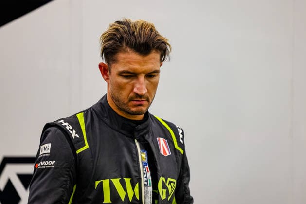 Jake Dennis (Andretti Formula E, 27) ist enttäuscht, enttaeuscht, niedergeschlagen, disappointed nach drittes freies Training Free Practice 3, ABB FIA Formula E World Championship, WM, Weltmeisterschaft London e-Prix 2026, Vereinigtes Koenigreich, Saison 12 2025 26, Runde 17, 16.07.2026, ABB FIA Formula E World Championship, London e-Prix 2026, Vereinigtes Koenigreich, Saison 12 2025 26, Runde 17, 16.07.2026 London *** Jake Dennis Andretti Formula E, 27, is disappointed, disheartened, and downcast after Free Practice 3, ABB FIA Formula E World Championship, London e-Prix 2026, United Kingdom, Season 12 (2025–26), Round 17, July 16, 2026, ABB FIA Formula E World Championship, 2026 London ePrix, United Kingdom, Season 12 (2025–26), Round 17, July 16, 2026, London Copyright: xEibner-Pressefoto LauraxRoemerx EP_LRR