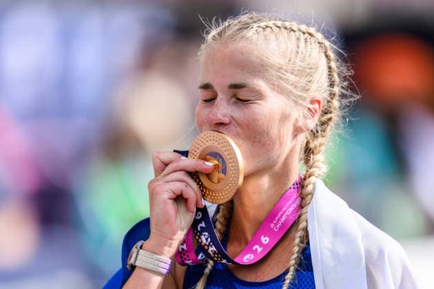 260816 Alisa Vainio of Finland celebrates with her gold medal after women™s marathon during day 7 of the 2026 European Athletics Championships on August 16, 2026 in Birmingham. Photo: Mathias Bergeld BILDBYRAN kod MB MT1072 friidrott athletics friidrett friidrotts-em em friidretts-em 2026 european athletics championships 7 bbeng maraton marathon jubel *** August 16, 2026: Alisa Vainio of Finland celebrates with her gold medal after the women’s marathon on Day 7 of the 2026 European Athletics Championships in Birmingham. 2026 in Birmingham. Photo by Mathias Bergeld. BILDBYRAN code MB MT1072. track and field, athletics, friidrett, friidrotts EM, 2026 European Athletics Championships, Day 7, marathon, celebration  Copyright: MATHIASxBERGELD BB260816MB052