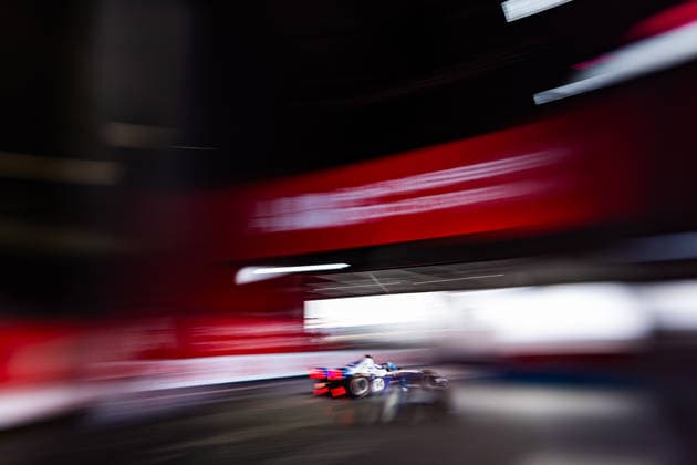 2026 FORMULA E LONDON ePRIX 94 WEHRLEIN Pascal (ger), Porsche Formula E Team, Porsche 99X Electric, action during the London ePrix, 16th and 17th round of the 2025-26 ABB FIA Formula E World Championship, WM, Weltmeisterschaft on the ExCel London Circuit from August 14 to 16, 2026 in London, United Kingdom -  Copyright: xGERMAINxHAZARDx