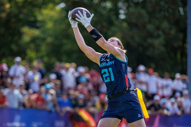 Placement Game for 1st - 8th Place Bracket Austria (AUT) vs. Germany (GER), Day 4 Women at IFAF Flag Football Championships Düsseldorf 2026, 16.08.2026 Duesseldorf, Germany - Aug. 16, 2026: Ellen Marie Riess (GER 21) during the Placement Game for 1st - 8th Place Bracket Match between Austria (AUT) vs. Germany (GER) on fourth day of the Women IFAF Flag Football World Championships at the Bezirkssportanlage Duesseldorf Garath *** Placement Game for 1st–8th Place Bracket: Austria (AUT) vs. Germany (GER), Day 4, Women’s Division at the IFAF Flag Football World Championships in Düsseldorf 2026, August 16, 2026, Düsseldorf, Germany, Aug. 16, 2026 Ellen Marie Riess (GER 21) during the placement game for 1st–8th place in the bracket between Austria (AUT) and Germany (GER) on the fourth day of the Women’s IFAF Flag Football World Championships at the Bezirkssportanlage Düsseldorf-Garath Copyright: xBEAUTIFULxSPORTS B.Hoffmannx