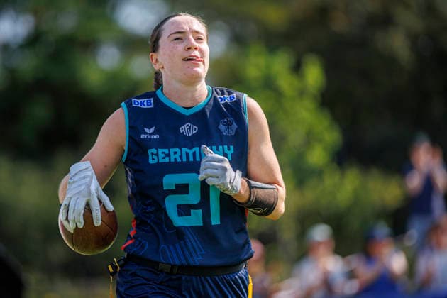 Placement Game for 1st - 8th Place Bracket Austria (AUT) vs. Germany (GER), Day 4 Women at IFAF Flag Football Championships Düsseldorf 2026, 16.08.2026 Duesseldorf, Germany - Aug. 16, 2026: Ellen Marie Riess (GER 21) during the Placement Game for 1st - 8th Place Bracket Match between Austria (AUT) vs. Germany (GER) on fourth day of the Women IFAF Flag Football World Championships at the Bezirkssportanlage Duesseldorf Garath *** Placement Game for 1st–8th Place Bracket: Austria (AUT) vs. Germany (GER), Day 4, Women’s Division at the IFAF Flag Football World Championships in Düsseldorf 2026, August 16, 2026, Düsseldorf, Germany, Aug. 16, 2026 Ellen Marie Riess (GER 21) during the placement game for 1st–8th place in the bracket between Austria (AUT) and Germany (GER) on the fourth day of the Women’s IFAF Flag Football World Championships at the Bezirkssportanlage Düsseldorf-Garath Copyright: xBEAUTIFULxSPORTS B.Hoffmannx