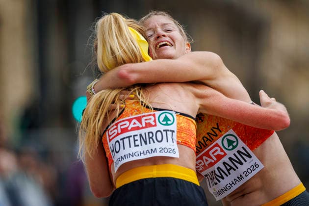 BIRMINGHAM, GREAT BRITAIN - AUGUST 16, 2026: Tabea THEMANN (GER Germany), Laura HOTTENROTT (GER Germany) after competing in the marathon during the European Athletics Championships on August 16, 2026 in Birmingham, Great Britain. Great Britain Copyright: xAxelxKohringx