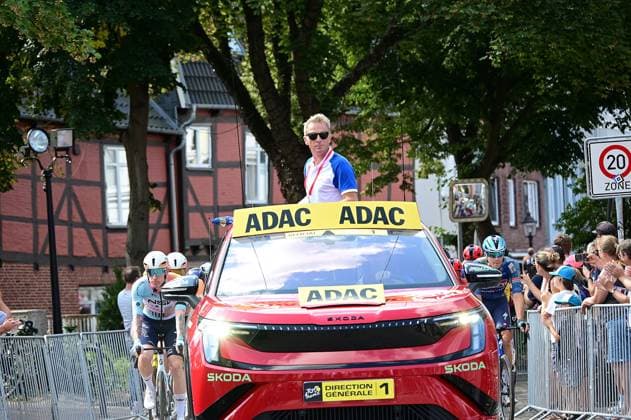 Radsport ADAC Cyclassics Hamburg Bild zeigt Start in Buxtehude - Rennleiter Fabian Wegmann - *** Cycling ADAC Cyclassics Hamburg ; photo shows the start in Buxtehude; race director Fabian Wegmann