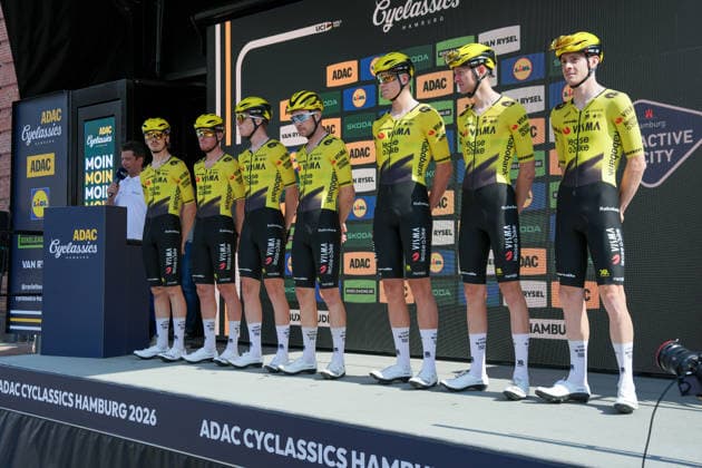 Deutschland: Hamburg - Buxtehude: ADAC Cyclassics 2026 (1.UWT), UCI Worldtour, Männer Elite, Eintages Radrennen: Teampraesentation in Buxtehude: Team Visma Lease a Bike (WT) *** Germany, Hamburg, Buxtehude, ADAC Cyclassics 2026, 1 UWT, UCI World Tour, Men s Elite, One-Day Cycling Race, Team Presentation in Buxtehude, Team Visma Lease a Bike WT Copyright: xStefanxTrochax