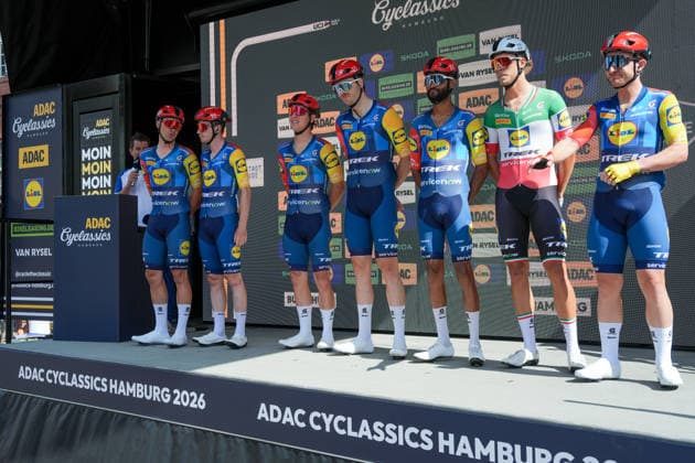 Deutschland: Hamburg - Buxtehude: ADAC Cyclassics 2026 (1.UWT), UCI Worldtour, Männer Elite, Eintages Radrennen: Teampraesentation in Buxtehude: Team Lidl - Trek (WT) *** Germany, Hamburg, Buxtehude, ADAC Cyclassics 2026, 1 UWT, UCI World Tour, Men s Elite, One-Day Cycling Race, Team Presentation in Buxtehude, Team Lidl Trek WT Copyright: xStefanxTrochax