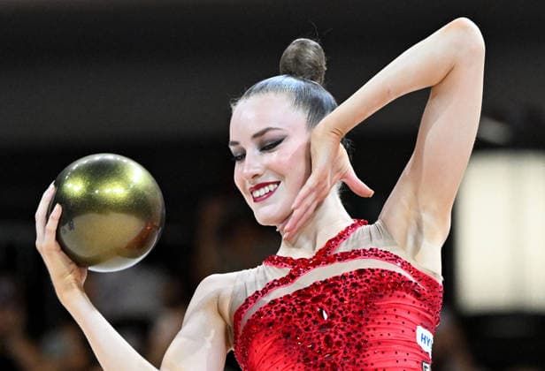 16.08.2026, xhbx, Rhythmische Sportgymnastik Weltmeisterschaft 2026, v.l. Darja Varfolomeev (Deutschland) Ball Frankfurt am Main *** August 16, 2026, xhbx, 2026 Rhythmic Gymnastics World Championships, from left: Darja Varfolomeev, Germany, Ball, Frankfurt am Main