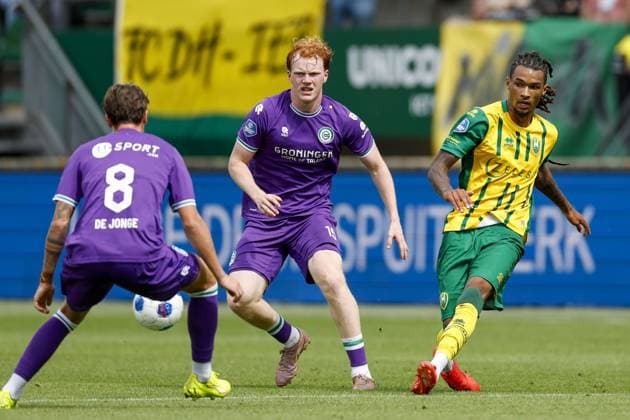 THE HAGUE - (lr) Tika de Jonge of FC Groningen, Elvis van der Laan of FC Groningen, Yannick Eduardo of ADO Den Haag during the Dutch Eredivisie match between ADO Den Haag and FC Groningen at the WerkTalent Stadion on August 16, 2026 in Amsterdam, the Netherlands. MAURICE VAN STEEN ANP Eredivisie 2026-2027 xVIxANPxSportx xxANPxIVx 565604773 originalFilename: 565604773.jpg