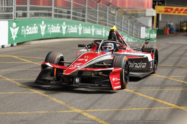 Nyck de Vries driving for MAHINDRA RACING Formula E Team takes pole position during the London E-Prix at the ExCel Centre, London Docklands, UK on 16 August 2026. Copyright: xKenxSparksx 45360009