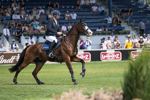 260816 Christoffer Forsberg of Sweden with horse Hippo s Sapporo compete in the Eventing Show Jumping Final during day 6 of the 2026 FEI World Championships on August 16, 2026 in Aachen. Photo: Emma Wallskog BILDBYRAN kod EW EW0687 ridsport equestrian rid-vm 2026 2026 fei world championships bbeng ridsport-vm fälttävlan eventing dressage dressyr sverige *** August 16, 2026: Christoffer Forsberg of Sweden, riding Hippo’s Sapporo, competes in the Eventing Show Jumping Final on Day 6 of the 2026 FEI World Championships in Aachen. 2026 in Aachen. Photo by Emma Wallskog, BILDBYRAN, code EW EW0687. equestrian sports, riding, 2026 World Championships, 2026 FEI World Championships, BBENG, equestrian sports, World Championships, eventing, dressage, Sweden  Copyright: EMMAxWALLSKOG BB260816EW005