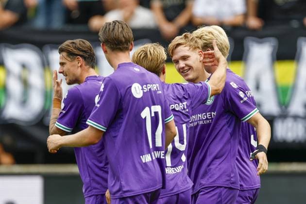 THE HAGUE - FC Groningen players celebrate the 1-4 goal by Nils Eggens of FC Groningen during the Dutch Eredivisie match between ADO Den Haag and FC Groningen at the WerkTalent Stadion on August 16, 2026, in Amsterdam, the Netherlands. MAURICE VAN STEEN ANP Eredivisie 2026-2027 xVIxANPxSportx xxANPxIVx 565606928 originalFilename: 565606928.jpg