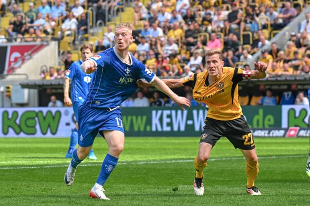 Fußball I Herren I Saison 2026-2027 I 2. Bundesliga I 2. Spieltag I SG Dynamo Dresden - SV Darmstadt 98 I 16.08.2026 Kai Klefisch (17, SV Darmstadt 98), Niklas Hauptmann (27, SG Dynamo Dresden) Dresden Rudolf-Harbig-Stadion (Lennestr. 12) Sachsen Deutschland *** Soccer I Men s I 2026–2027 Season I 2. Bundesliga I Matchday 2 I SG Dynamo Dresden vs. SV Darmstadt 98 I August 16, 2026 Kai Klefisch 17, SV Darmstadt 98, Niklas Hauptmann 27, SG Dynamo Dresden, Rudolf Harbig Stadium, Lennestr. 12, Dresden, Saxony, Germany Copyright: xLobeca InesxHähnelx