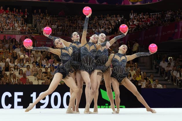 Weltmeisterschaft der Rhythmischen Sportgymnastik Weltmeisterinnen mit dem Ball, Gruppe, wird das Team aus Brasilien. Weltmeisterschaft der Rhythmischen Sportgymnastik vom 11. bis zum 16. August in der Festhalle in Frankfurt am Main. Gruppe, Finale mit Bällen., Frankfurt am Main Hessen Deutschland Festhalle *** World Rhythmic Gymnastics Championships: World Champions in the Group Ball Event; the Brazilian team will compete at the World Rhythmic Gymnastics Championships from August 11 to 16 at the Festhalle in Frankfurt am Main; Group Ball Final; Frankfurt am Main, Hesse, Germany; Festhalle