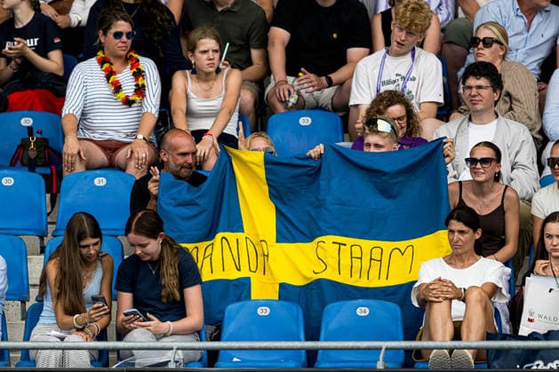 260816 Spectators in the Eventing Show Jumping Final during day 6 of the 2026 FEI World Championships on August 16, 2026 in Aachen. Photo: Emma Wallskog BILDBYRAN kod EW EW0687 ridsport equestrian rid-vm 2026 2026 fei world championships bbeng ridsport-vm fälttävlan eventing dressage dressyr publik Amanda Staam sverige *** 260816 Spectators at the Eventing Show Jumping Final on Day 6 of the 2026 FEI World Championships on August 16, 2026 in Aachen. Photo by Emma Wallskog. BILDBYRAN code EW EW0687. equestrian sports, riding, 2026 World Championships, 2026 FEI World Championships, BBENG, equestrian sports, World Championships, eventing, dressage, audience, Amanda Staam, Sweden  Copyright: EMMAxWALLSKOG BB260816EW016