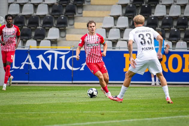 Deutschland, Fußball, Regionalliga Südwest, Saison 2026 2027, 2. Spieltag, SC Freiburg II vs. KSV Hessen Kassel, Dreisamstadion (Freiburg): Fabian Rüdlin (SC Freiburg II, 05) Freiburg Dreisamstadion Baden-Württemberg Deutschland *** Germany, Soccer, Regionalliga Southwest, 2026–2027 Season, Matchday 2, SC Freiburg II vs. KSV Hessen Kassel, Dreisamstadion, Freiburg; Fabian Rüdlin, SC Freiburg II, 05 Freiburg, Dreisamstadion, Baden-Württemberg, Germany Copyright: xFINLEYxMÖRCHx