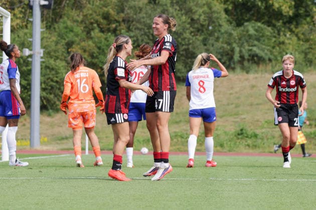 16.08.2026, xgrfx, Fussball Testspiel Frauen , OL Lyonnes - Eintracht Frankfurt v.l. Tor, Larissa Mühlhaus zum 0:1 (Eintracht Frankfurt) (DFL DFB REGULATIONS PROHIBIT ANY USE OF PHOTOGRAPHS as IMAGE SEQUENCES and or QUASI-VIDEO) Herzogenaurach *** August 16, 2026, xgrfx, Women s Soccer Friendly, OL Lyonnes vs. Eintracht Frankfurt, Goal, Larissa Mühlhaus on 0–1 Eintracht Frankfurt DFL DFB REGULATIONS PROHIBIT ANY USE OF PHOTOGRAPHS AS IMAGE SEQUENCES AND OR QUASI-VIDEO Herzogenaurach