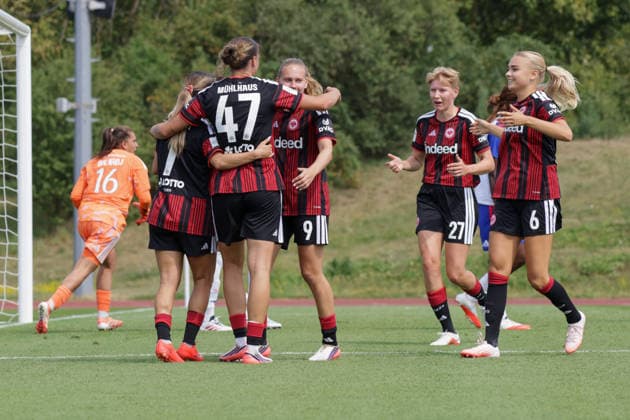 16.08.2026, xgrfx, Fussball Testspiel Frauen , OL Lyonnes - Eintracht Frankfurt v.l. Tor, Larissa Mühlhaus zum 0:1 (Eintracht Frankfurt) (DFL DFB REGULATIONS PROHIBIT ANY USE OF PHOTOGRAPHS as IMAGE SEQUENCES and or QUASI-VIDEO) Herzogenaurach *** August 16, 2026, xgrfx, Women s Soccer Friendly, OL Lyonnes vs. Eintracht Frankfurt, Goal, Larissa Mühlhaus on 0–1 Eintracht Frankfurt DFL DFB REGULATIONS PROHIBIT ANY USE OF PHOTOGRAPHS AS IMAGE SEQUENCES AND OR QUASI-VIDEO Herzogenaurach