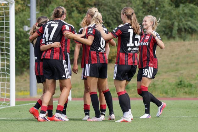 16.08.2026, xgrfx, Fussball Testspiel Frauen , OL Lyonnes - Eintracht Frankfurt v.l. Tor, Larissa Mühlhaus zum 0:1 (Eintracht Frankfurt) (DFL DFB REGULATIONS PROHIBIT ANY USE OF PHOTOGRAPHS as IMAGE SEQUENCES and or QUASI-VIDEO) Herzogenaurach *** August 16, 2026, xgrfx, Women s Soccer Friendly, OL Lyonnes vs. Eintracht Frankfurt, Goal, Larissa Mühlhaus on 0–1 Eintracht Frankfurt DFL DFB REGULATIONS PROHIBIT ANY USE OF PHOTOGRAPHS AS IMAGE SEQUENCES AND OR QUASI-VIDEO Herzogenaurach