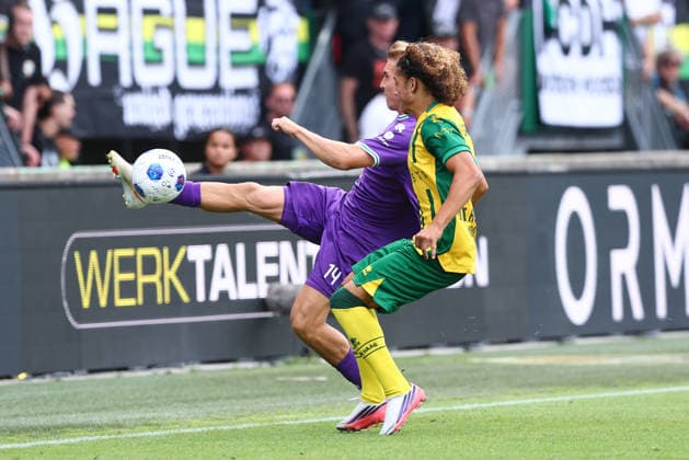 THE HAGUE, NETHERLANDS - AUGUST 16: Jorg Schreuders of FC Groningen, Illaijh de Ruijter of ADO Den Haag during the Dutch Eredivisie match between ADO Den Haag and FC Groningen at Bingoal stadion on August 16, 2026 in The Hague, Netherlands.  Copyright: xMTB MBxMediax