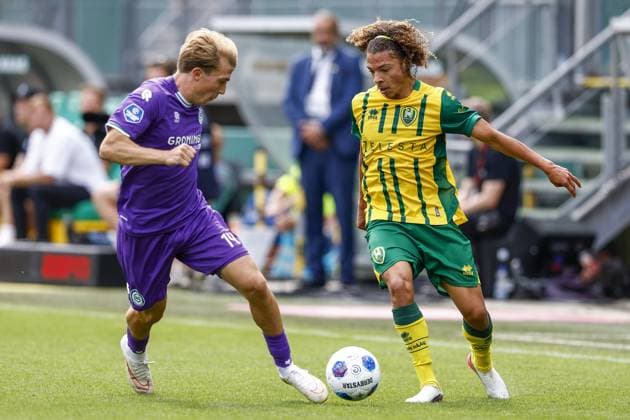 DEN HAAG , 16-08-2026 , WerkTalent Stadium , season 2026 2027 , Dutch Eredivisie football , match between ADO Den Haag and FC Groningen , picture shows ADO Den Haag player Illajh de Ruijter and FC Groningen player Jorg Schreuders ADO - Groningen  x205773814x Copyright: