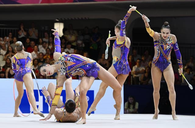 16.08.2026, xhbx, Rhythmische Sportgymnastik Weltmeisterschaft 2026, v.l. Team, Gruppe, Group, Mannschaft Deutschland, Germany (besteht aus: Alisa Datsenko, Anja Kosan, Alina Ott, Helena Ripken, Anna-Maria Shatokhin) 3 Reifen, 2 Keulen Übung Frankfurt am Main *** August 16, 2026, xhbx, 2026 Rhythmic Gymnastics World Championships, from left: Team, Group, Germany consists of Alisa Datsenko, Anja Kosan, Alina Ott, Helena Ripken, Anna Maria Shatokhin; 3 hoops, 2 clubs routine; Frankfurt am Main