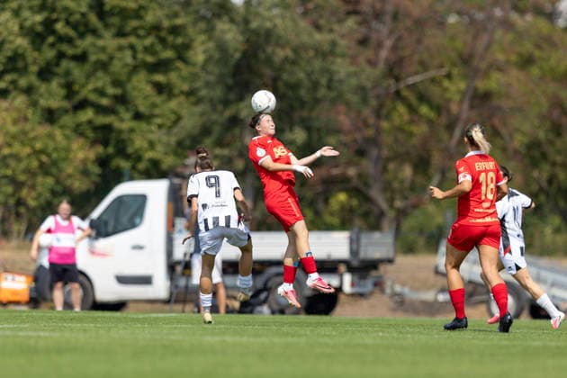 DFB-Pokal Playoffs Frauen: 1. FFV Erfurt vs. FC Ingolstadt 04; Erfurt; 16.08.2026 Laura Krug ( 11; 1. FFV Erfurt) gegen Emma Kusch ( 9; FC Ingolstadt 04) DFB-Pokal Playoffs Frauen: 1. FFV Erfurt vs. FC Ingolstadt 04; Sportforum Johannesplatz Erfurt; 16.08.2026 DFB REGULATIONS PROHIBIT ANY USE OF PHOTOGRAPHS AS IMAGE SEQUENCES AND OR QUASI-VIDEO. *** DFB Cup Playoffs Women s 1: FFV Erfurt vs. FC Ingolstadt 04, Erfurt, August 16, 2026; Laura Krug 11 (FFV Erfurt) vs. Emma Kusch 9 (FC Ingolstadt 04); DFB Cup Playoffs Women s 1: FFV Erfurt vs. FC Ingolstadt 04 Sportforum Johannesplatz, Erfurt, August 16, 2026 DFB regulations prohibit any use of photographs as image sequences and or quasi-video Copyright: xBEAUTIFULxSPORTS Duehringx