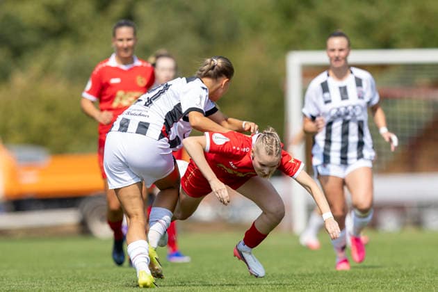 DFB-Pokal Playoffs Frauen: 1. FFV Erfurt vs. FC Ingolstadt 04; Erfurt; 16.08.2026 Maja Felicitas Bauerschmidt ( 10; 1. FFV Erfurt) gegen Jana MijatoviÄ‡ ( 21; FC Ingolstadt 04) DFB-Pokal Playoffs Frauen: 1. FFV Erfurt vs. FC Ingolstadt 04; Sportforum Johannesplatz Erfurt; 16.08.2026 DFB REGULATIONS PROHIBIT ANY USE OF PHOTOGRAPHS AS IMAGE SEQUENCES AND OR QUASI-VIDEO. *** DFB Cup Playoffs Women s 1: FFV Erfurt vs. FC Ingolstadt 04, Erfurt, August 16, 2026; Maja Felicitas Bauerschmidt 10 1 FFV Erfurt vs. Jana Mijatovic 21 FC Ingolstadt 04 DFB Cup Playoffs Women s 1 FFV Erfurt vs. FC Ingolstadt 04 Sportforum Johannesplatz, Erfurt, August 16, 2026 DFB regulations prohibit any use of photographs as image sequences and or QUASI-VIDEO Copyright: xBEAUTIFULxSPORTS Duehringx