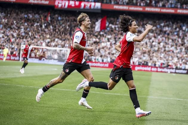 ROTTERDAM - (lr) Luciano Valente of Feyenoord and Gjivai ZechiÃ«l of Feyenoord celebrate the 1-0 during the Dutch Eredivisie match between Feyenoord and Go Ahead Eagles at Feyenoord stadium De Kuip on 16 August 2026 in Rotterdam, the Netherlands. PIETER STAM DE JONGE ANP Eredivisie 2026-2027 xVIxANPxSportx xxANPxIVx 565611216 originalFilename: 565611216.jpg