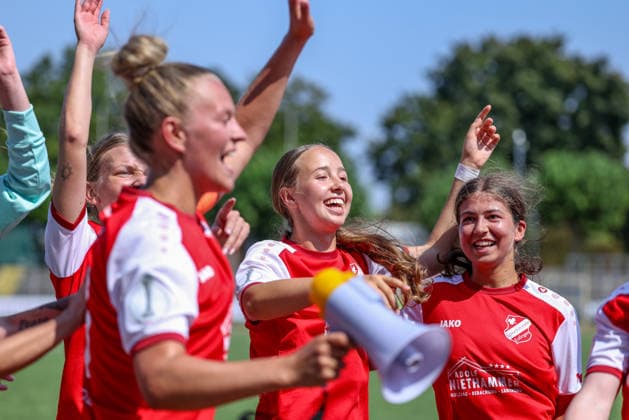 GER, Worms, Wormatia Worms vs SV Eutingen, DFB, DFB Pokal der Frauen, Fussball, Spielzeit 2026 2027, EWR-Arena, Play-offs im Bild: Der SV Eutingen besiegt Wormatia Worms 11:0 nach Toren in den DFB Pokal Playoffs und feiert den Einzug in den DFB Pokal der Frauen, Jubel, Freude und Emotionen DFB DFL REGULATIONS PROHIBIT ANY USE OF PHOTOGRAPHS AS IMAGE SEQUENCES AND OR QUASI-VIDEO, 16.08.2026 *** GER, Worms, Wormatia Worms vs. SV Eutingen, DFB, DFB Women s Cup, Soccer, 2026–2027 Season, EWR Arena, Playoffs in Pictures: SV Eutingen defeats Wormatia Worms 11–0 with goals in the DFB Cup playoffs and celebrates advancing to the DFB Women’s Cup, Jubilation, joy, and emotion. DFB and DFL regulations prohibit any use of photographs as image sequences and or quasi-video. August 16, 2026 Copyright: HMBxMedia HendrikxHamelau