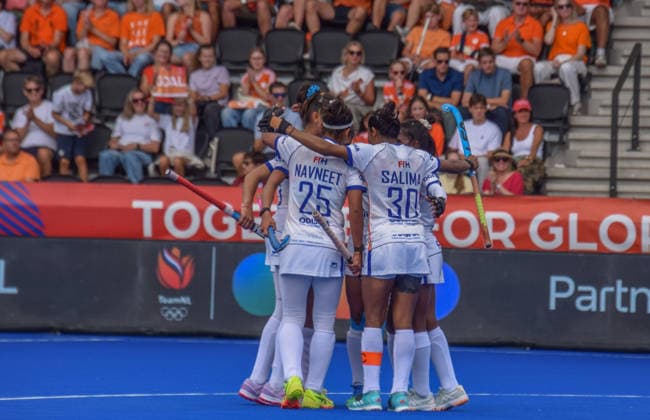 Deepika (55 India Hockey Team) scores 1-2 during the FIH World Cup game between China and India at Wagener stadion, Amstelveen, Netherlands.  Copyright: xArnexvanxderxBenx xSPPx Sportspressphoto_SPR208535