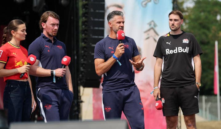 RB Leipzig Ð Saisoneroeffnung Bundesliga Leipzig, 16.08.2026, Festwiese vor der Red Bull Arena, Fussball, 1.Bundesliga, RB Leipzig, Saisoneröffnung , Im Bild: Season Heat Up 2026. Bühne. Vorstellung der Mannschaften. Trainer Martin Demichelis, RB Leipzig. , Nur zur redaktionellen Nutzung. Only editorial use. , *** RB Leipzig – Bundesliga Season Opener, Leipzig, August 16, 2026, Festival grounds in front of the Red Bull Arena, soccer, Bundesliga 1, RB Leipzig, season opener, Pictured: Season Heat Up 2026 stage, team presentation, coach Martin Demichelis, RB Leipzig, For editorial use only, Picture Point
