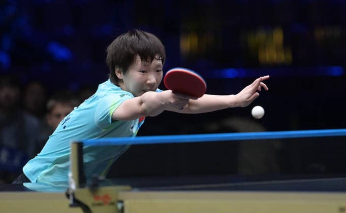 (260816) -- MALMO, Aug. 16, 2026 -- Wang Manyu of China hits a return to Kuai Man of China during the women s singles semifinal match at the WTT Europe Smash Sweden 2026 in Malmo, Sweden, Aug. 16, 2026. ) (SP)SWEDEN-MALMO Table tennis, Tischtennis WTT EUROPE SMASH 2026-WOMEN SINGLES WengxXinyang 