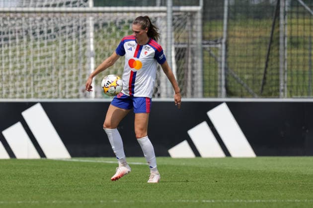 16.08.2026, xgrfx, Fussball Testspiel Frauen , OL Lyonnes - Eintracht Frankfurt v.l. Jule Brand (OL Lyonnes) (DFL DFB REGULATIONS PROHIBIT ANY USE OF PHOTOGRAPHS as IMAGE SEQUENCES and or QUASI-VIDEO) Herzogenaurach *** August 16, 2026, xgrfx, Women s Soccer Friendly Match, OL Lyonnes vs. Eintracht Frankfurt, Jule Brand, OL Lyonnes, DFL, DFB. REGULATIONS PROHIBIT ANY USE OF PHOTOGRAPHS AS IMAGE SEQUENCES AND OR QUASI-VIDEO. Herzogenaurach