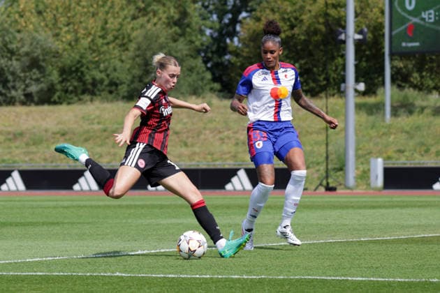 16.08.2026, xgrfx, Fussball Testspiel Frauen , OL Lyonnes - Eintracht Frankfurt v.l. Laura Freigang (Eintracht Frankfurt), Tarciane (OL Lyonnes) (DFL DFB REGULATIONS PROHIBIT ANY USE OF PHOTOGRAPHS as IMAGE SEQUENCES and or QUASI-VIDEO) Herzogenaurach *** August 16, 2026, xgrfx, Women’s Soccer Friendly Match, OL Lyonnes vs. Eintracht Frankfurt, Laura Freigang (Eintracht Frankfurt), Tarciane (OL Lyonnes). DFL and DFB regulations prohibit any use of photographs as image sequences and or quasi-video. Herzogenaurach