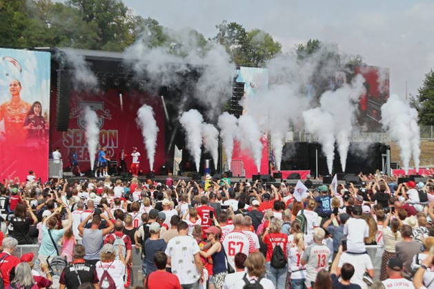 RB Leipzig: Saisoneröffnung Season Heat Up, 16.08.2026 Fußball-Bundesliga, Saison 2026 2027: Saisoneröffnung Season Heat Up von RB Leipzig am 16.08.2026 auf der Festwiese an der Red Bull Arena. *** RB Leipzig Season Opener Season Heat Up, August 16, 2026; Bundesliga, 2026–2027 Season; RB Leipzig s Season Opener Season Heat Up on August 16, 2026, at the Festwiese next to the Red Bull Arena Copyright: xBEAUTIFULxSPORTS JanxKaeferx