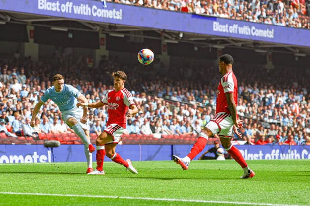 Arsenal v Manchester City, FA Community Shield Elliot Anderson (5) of Manchester City crosses the ball during the FA Community Shield match between Arsenal and Manchester City at Millenium Stadium, Cardiff, UK on 16 August 2026. Editorial use only DataCo restrictions apply See www.football-dataco.com , Copyright: xNigelxKeenex PSI-24687-0012