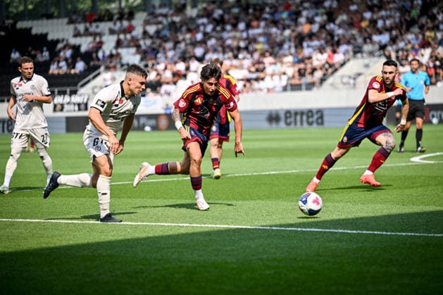 LUGANO, SWITZERLAND - AUGUST 16: Mattia Zanotti of Lugano L) in action during the Swiss Cup match between Vedeggio Calcio and FC Lugano at AIL Arena on August 16, 2026 in Lugano, Switzerland. Lugano AIL Arena Ticino Switzerland *** LUGANO, SWITZERLAND, AUGUST 16 — Mattia Zanotti of Lugano L in action during the Swiss Cup match between Vedeggio Calcio and FC Lugano at AIL Arena on August 16, 2026, in Lugano, Switzerland. Lugano, AIL Arena, Ticino, Switzerland Copyright: xJustPictures.ch AndreaxBrancax jp-en-EuSpIm-AB_16082026_3884