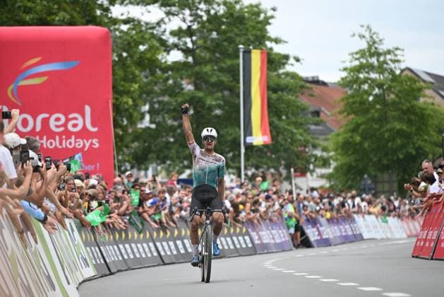 Daan Soete celebrates as he crosses the finish line to win the elite race at the Belgian Gravel Championships, Sunday 16 August 2026 in Grobbendonk. ELIASxROM  x183530562x