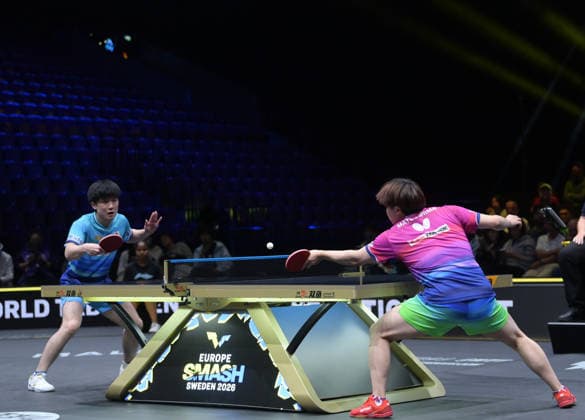 (260816) -- MALMO, Aug. 16, 2026 -- Matsushima Sora (R) of Japan hits a return to Harimoto Tomokazu of Japan during the men s singles semifinal match at the WTT Europe Smash Sweden 2026 in Malmo, Sweden, Aug. 16, 2026. ) (SP)SWEDEN-MALMO Table tennis, Tischtennis WTT EUROPE SMASH 2026-MEN S SINGLES WengxXinyang 