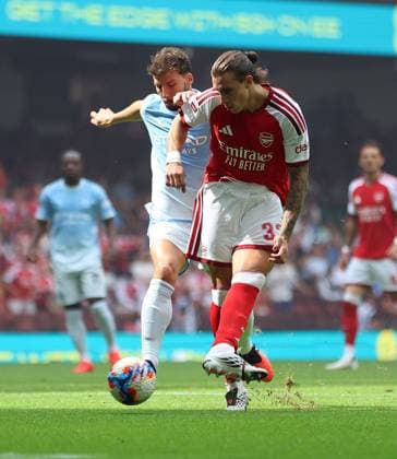 Riccardo Calafiori of Arsenal scores the opening goal to put Arsenal 1-0 up Arsenal v Manchester City - The FA Charity Shield Final 2026, Football. Principality Stadium, Cardiff, WALES, UK. 16 AUG 2026Cardiff Principality Stadium WALES United Kingdom  Copyright: xJASONPIX Shutterstockx 17095653ac