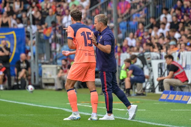 Hansi Flick FC Barcelona, Barca Coach) spricht mit Andreas Christensen (FC Barcelona, 15) GER, FC Basel vs FC Barcelona, Fussball, Testspiel, Saison 2026 2027, 16.08.2026 GER, FC Basel vs FC Barcelona, Fussball, Testspiel, Saison 2026 2027, 16.08.2026 Basel *** Hansi Flick, FC Barcelona coach, speaks with Andreas Christensen, FC Barcelona, August 15, Germany, FC Basel vs. FC Barcelona, soccer, friendly match, 2026–2027 season, August 16, 2026 GER, FC Basel vs. FC Barcelona, soccer, friendly match, 2026–2027 season, August 16, 2026 Basel Copyright: xEibner-Pressefotox EP_THS