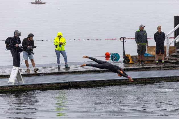 16.08.2026 USC Kiel 37. KN Förde Triathlon 2026 Sprinttriathlon Gruppe 1 (alle Frauen) Schwimmen Kiel Reventlouwiese Schleswig Holstein Deutschland *** August 16, 2026 USC Kiel 37 KN Förde Triathlon 2026 Sprint Triathlon Group 1 All Women Swimming Kiel Reventlouwiese Schleswig-Holstein Germany