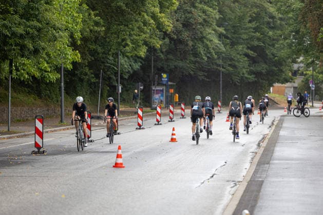 16.08.2026 USC Kiel 37. KN Förde Triathlon 2026 Sprinttriathlon Gruppe 1 (alle Frauen) Radstrecke Kiel Reventlouwiese Schleswig Holstein Deutschland *** August 16, 2026 USC Kiel 37 KN Förde Triathlon 2026 Sprint Triathlon Group 1 All Women Cycling Course Kiel Reventlouwiese Schleswig-Holstein Germany