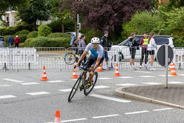 16.08.2026 USC Kiel 37. KN Förde Triathlon 2026 Sprinttriathlon Gruppe 2 (Männer, ab AK 35) Radstrecke Kiel Reventlouwiese Schleswig Holstein Deutschland *** August 16, 2026 USC Kiel 37 KN Förde Triathlon 2026 Sprint Triathlon Group 2 Men, Age Group 35 and up Cycling Course: Kiel Reventlouwiese, Schleswig-Holstein, Germany