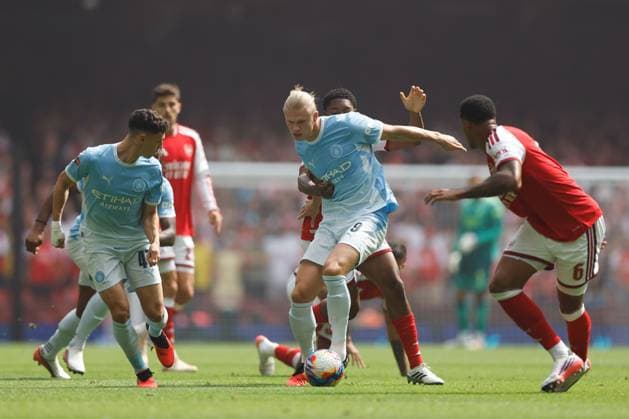 Erling Haaland of Manchester City dribbles the ball Arsenal v Manchester City, FA Community Shield, Principality Stadium, Cardiff, UK - 16 Aug 2026Cardiff Principality Stadium United Kingdom EDITORIAL USE ONLY No use with unauthorised audio, video, data, fixture lists, club league logos or live services. Online in-match use limited to 120 images, no video emulation. No use in betting, games or single club league player publications.  Copyright: xMattxImpey Shutterstockx 17096419ak